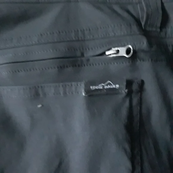 Eddie Bauer cargo pants gray size 38 with a 31in inseam - Picture 8 of 15